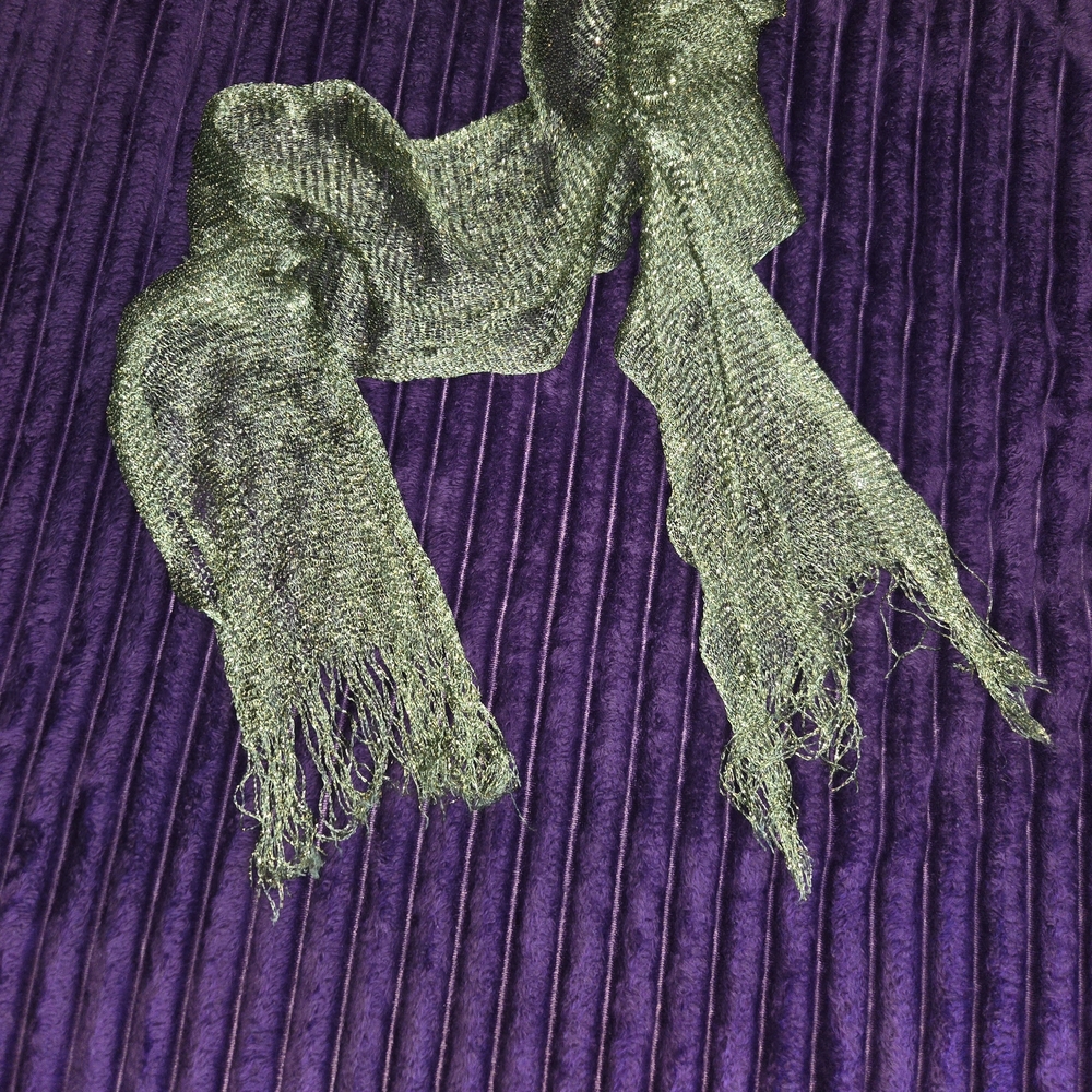 Elegant Green Scarf